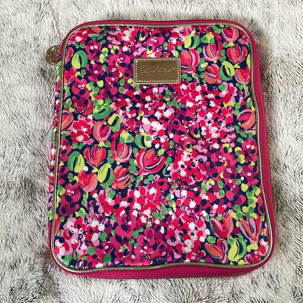 Lilly Pulitzer floral Tablet zip up case